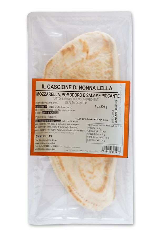 Cassone Pomodoro/Mozzarella/Salame piccante gr.200